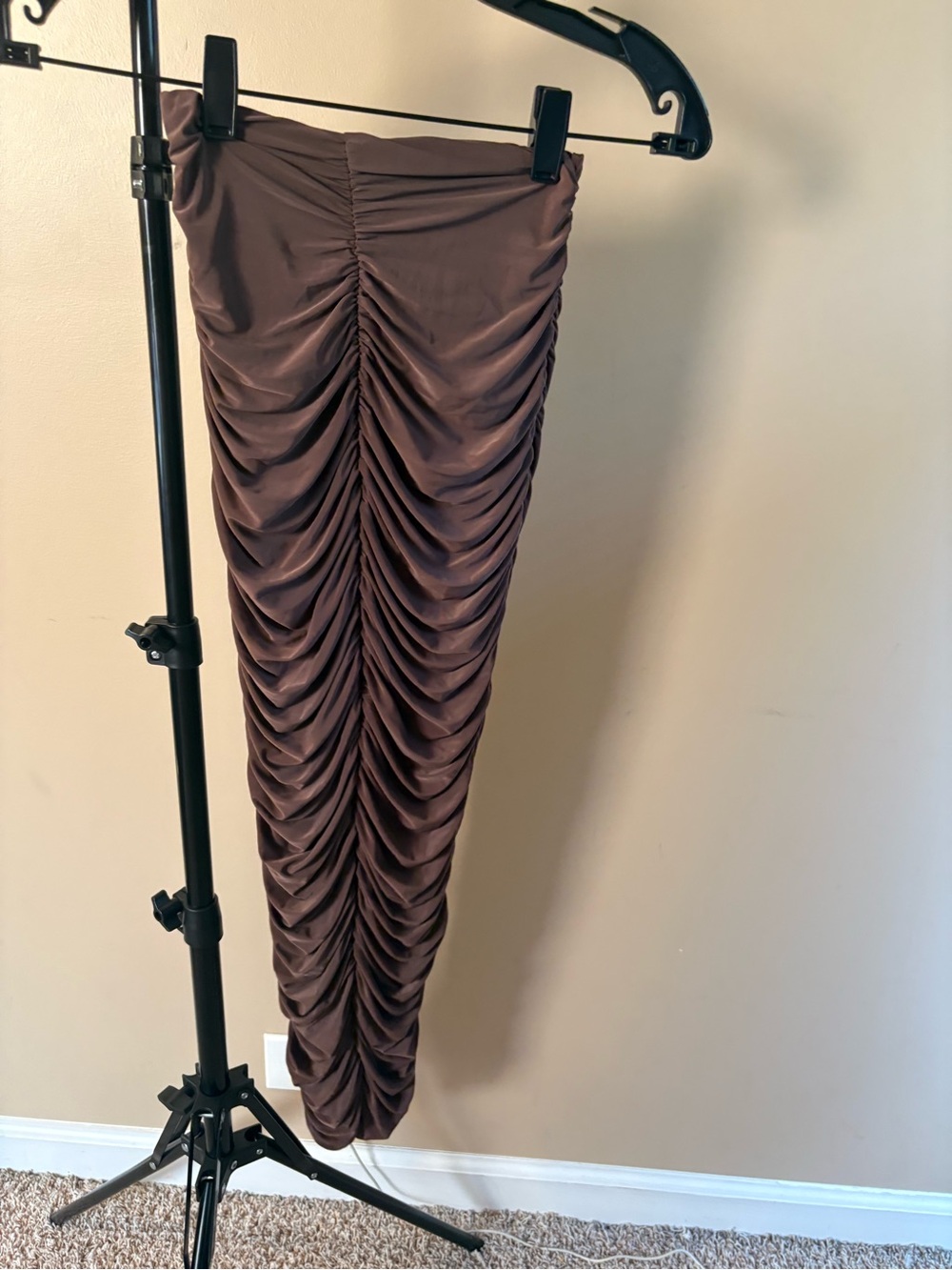 naked wardrobe Ruched Maxi Skirt in Brown